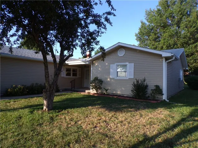$165,000 | 1409 North Walnut Street, Iola, KS 66749
