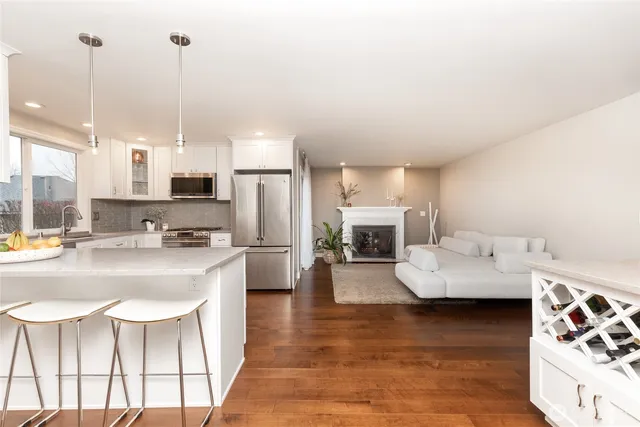 $6,400 | 6304 110th Avenue Northeast, Kirkland, WA 98033