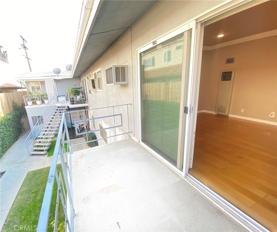 418 East Harvard Road, Unit F Burbank, CA 91501 - Photo 7 of 14