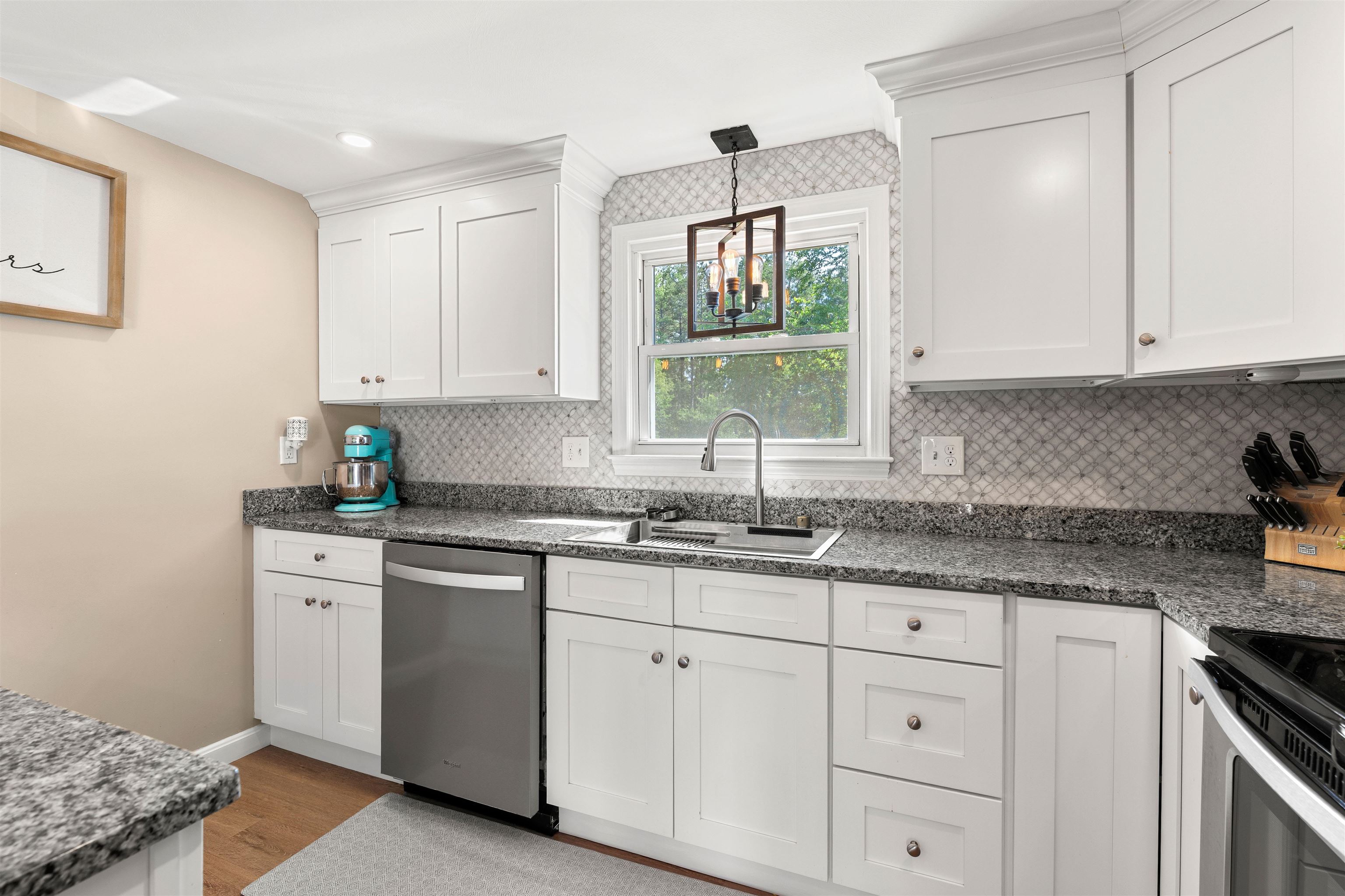 34 Tallant Road Pelham, NH 03076 - Photo 12 of 57