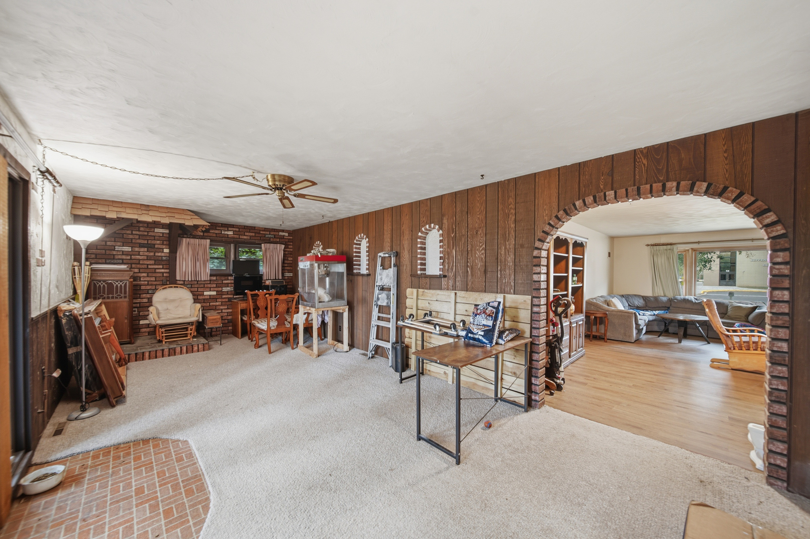 803 4th Avenue Dixon, IL 61021 - Photo 20 of 35 a view of a livingroom with furniture and white walls