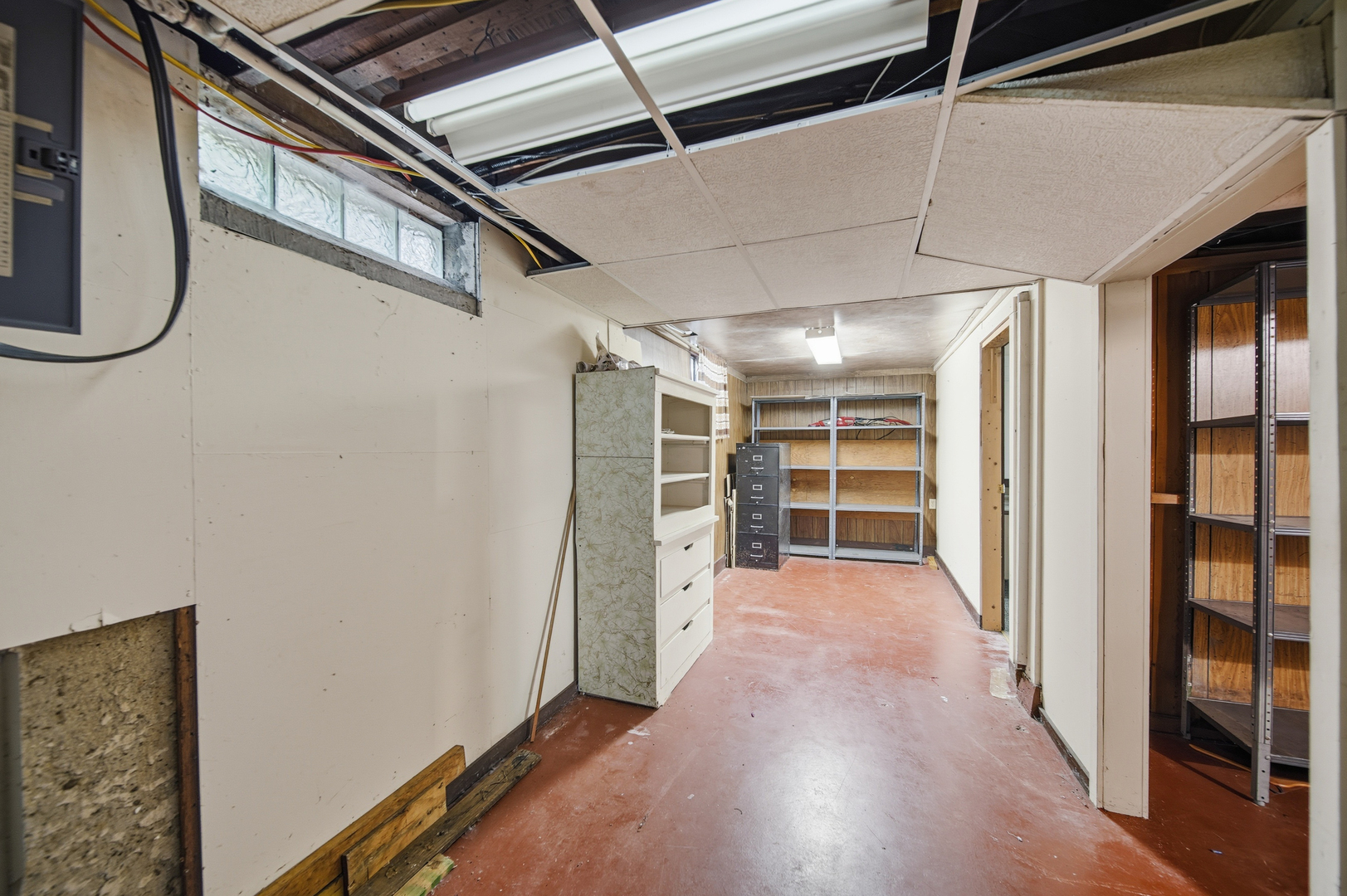 803 4th Avenue Dixon, IL 61021 - Photo 33 of 35 a view of a room with wooden floor and windows