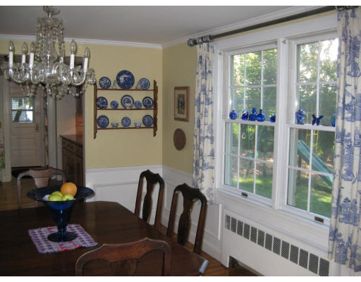 20 Rustlewood Road Boston, MA 02132 - Photo 13 of 30