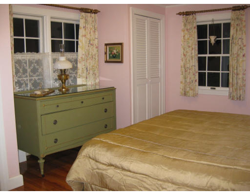 20 Rustlewood Road Boston, MA 02132 - Photo 20 of 30