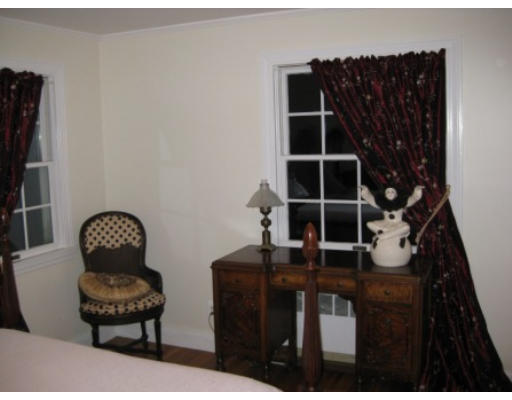 20 Rustlewood Road Boston, MA 02132 - Photo 26 of 30