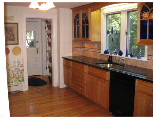 20 Rustlewood Road Boston, MA 02132 - Photo 10 of 30