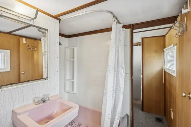 $649,000 | 53 Crassen Boulevard, Unit PARK AVE #3, Amagansett, NY 11930