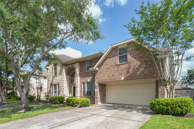$2,850 | 4603 Chaperel Drive, Pearland, TX 77584