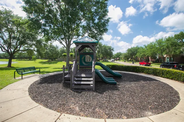 $2,850 | 4603 Chaperel Drive, Pearland, TX 77584