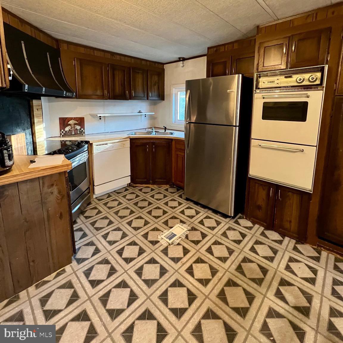 1921 Poole Road Darlington, MD 21034 - Photo 13 of 21 Kitchen