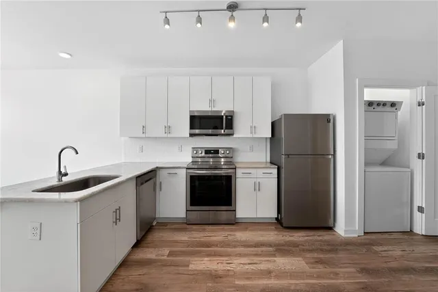 $1,650 | 525 Parkway Drive Northeast, Unit 218, Atlanta, GA 30308