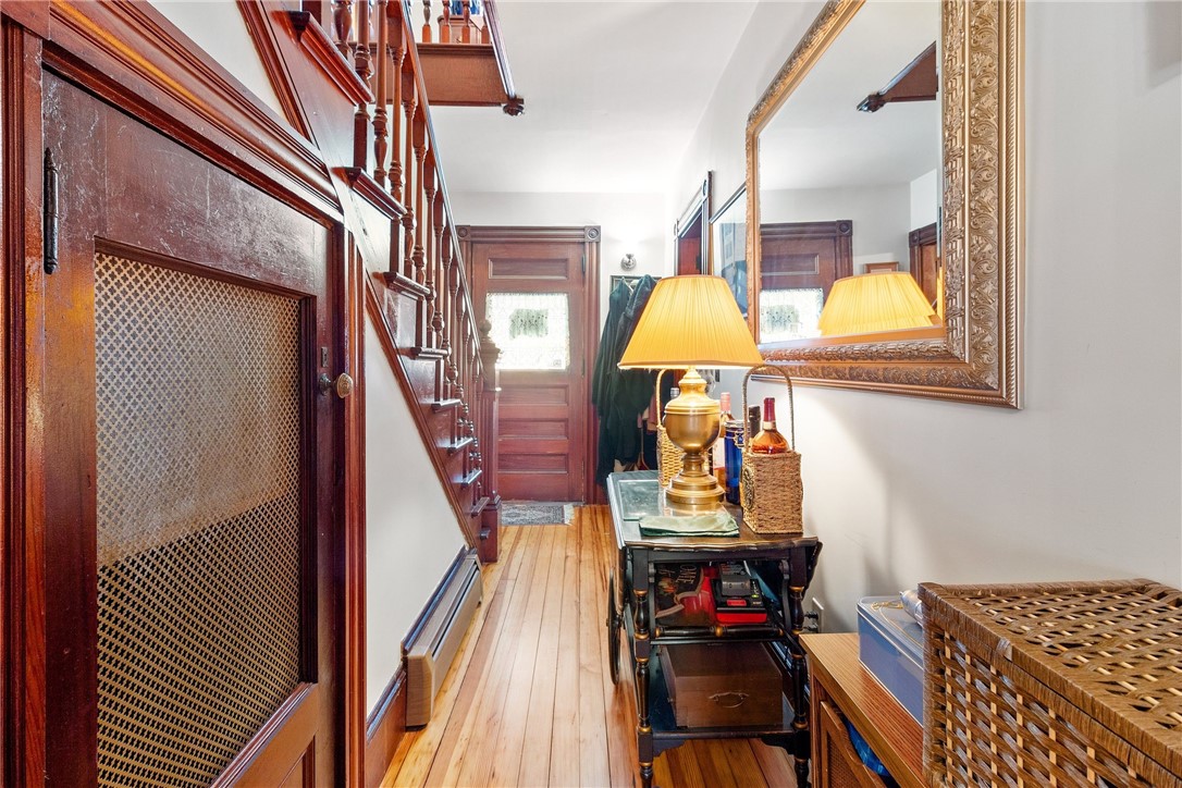 906 East Main Road Portsmouth, RI 02871 - Photo 13 of 34