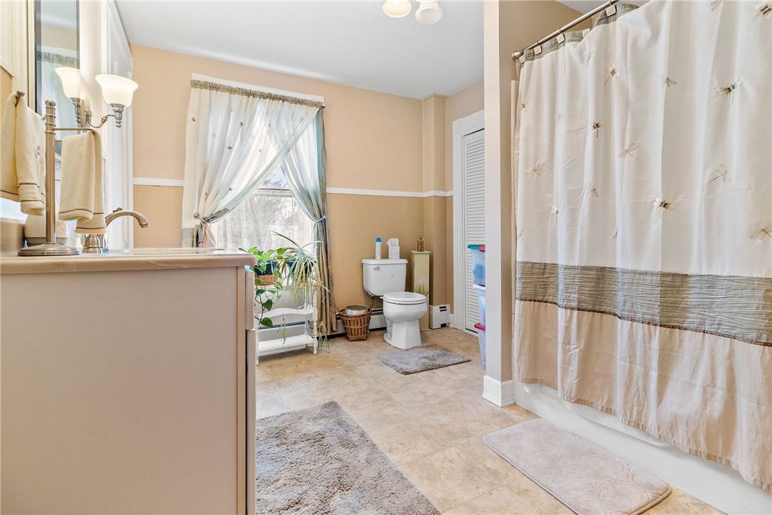 906 East Main Road Portsmouth, RI 02871 - Photo 18 of 34