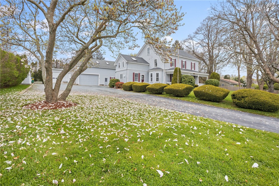 906 East Main Road Portsmouth, RI 02871 - Photo 2 of 34