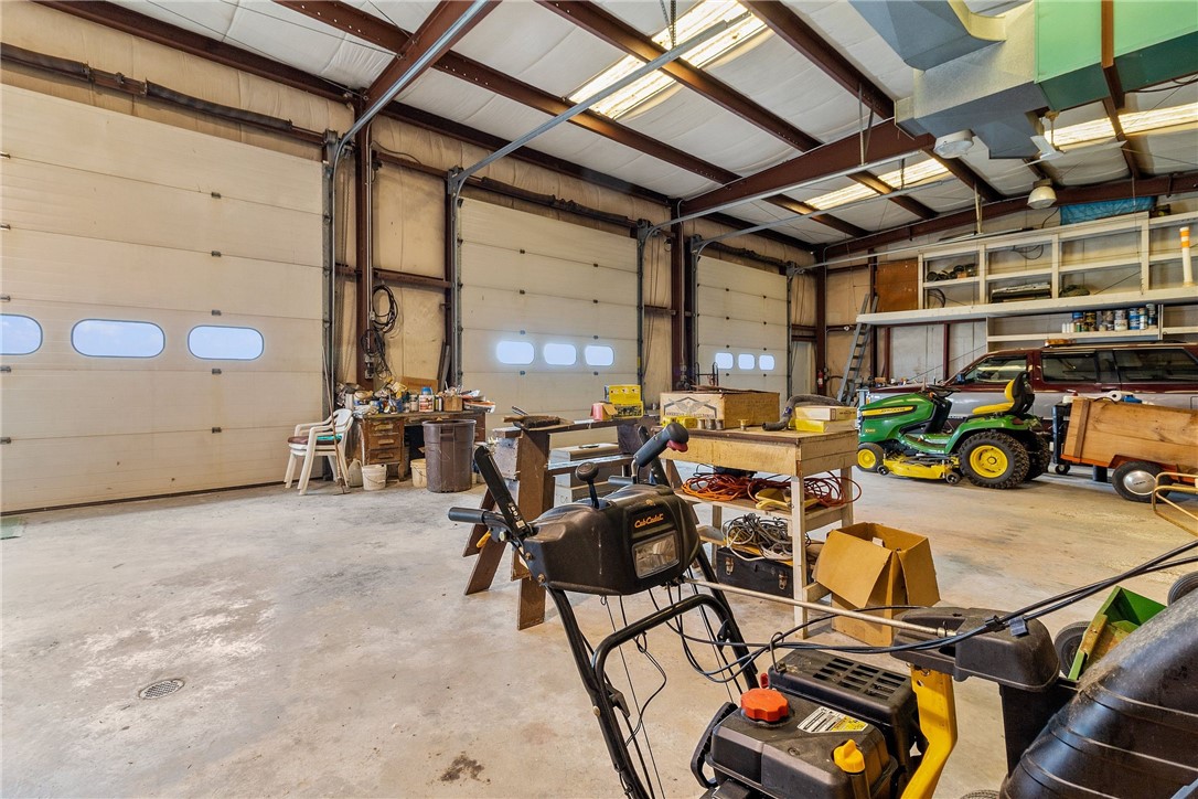 906 East Main Road Portsmouth, RI 02871 - Photo 25 of 34