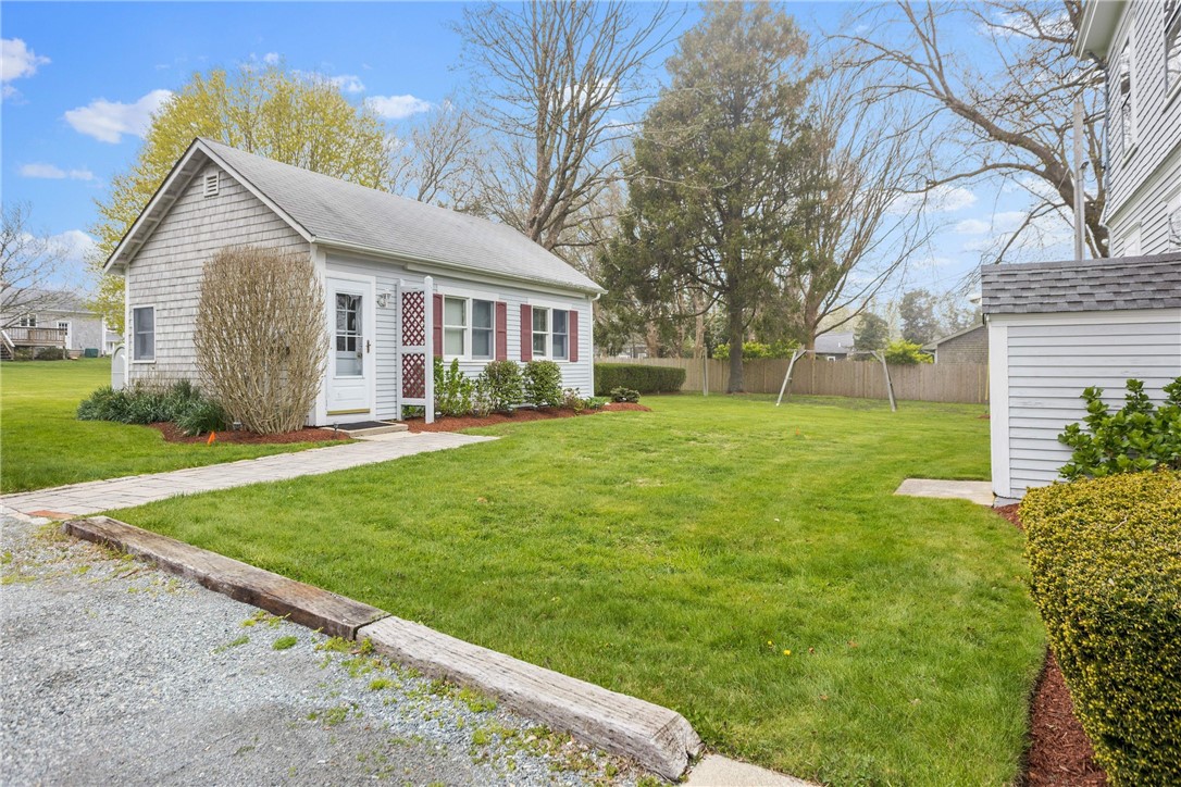 906 East Main Road Portsmouth, RI 02871 - Photo 31 of 34
