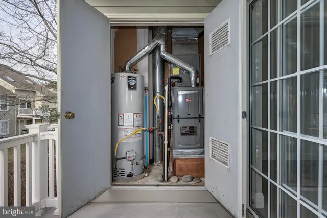 a house view with a outdoor space