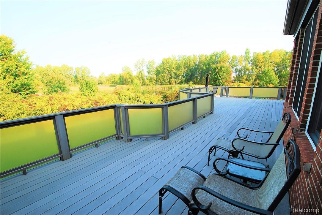 5304 Ashmonte Court Rochester, MI 48306 - Photo 37 of 47 Beautiful Deck view