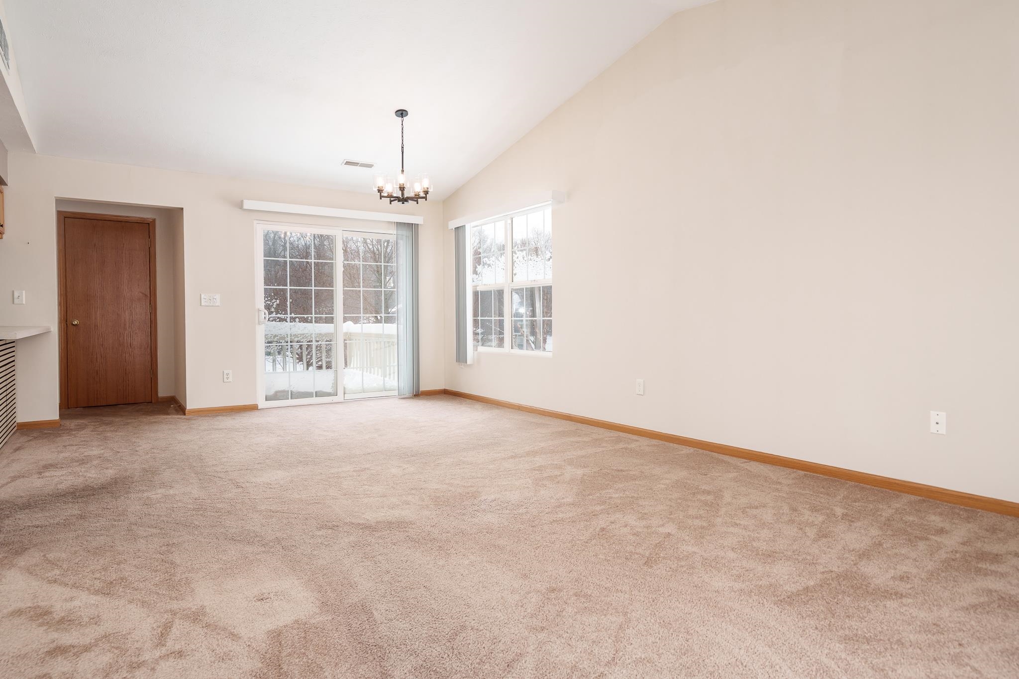 2530 Edgewood Drive, Unit 38 Beloit, WI 53511 - Photo 14 of 42
