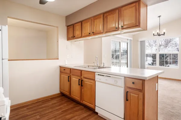 $191,525 | 2530 Edgewood Drive, Unit 38, Beloit, WI 53511