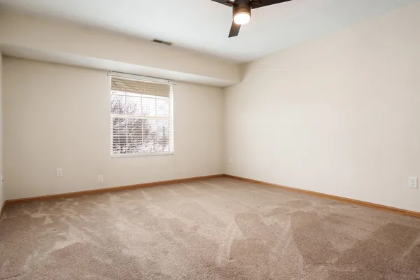 $191,525 | 2530 Edgewood Drive, Unit 38, Beloit, WI 53511