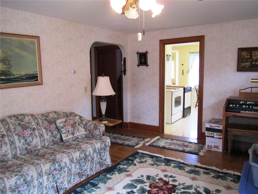 779 Toll Gate Road Warwick, RI 02886 - Photo 6 of 16 Gallery Image 6