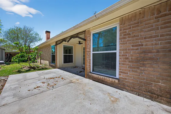 $1,980 | 18918 Droitwich Drive, Humble, TX 77346