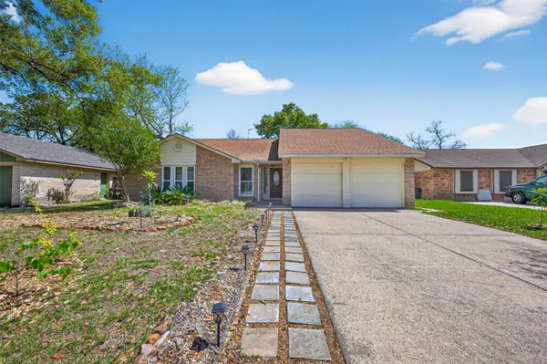 $1,980 | 18918 Droitwich Drive, Humble, TX 77346