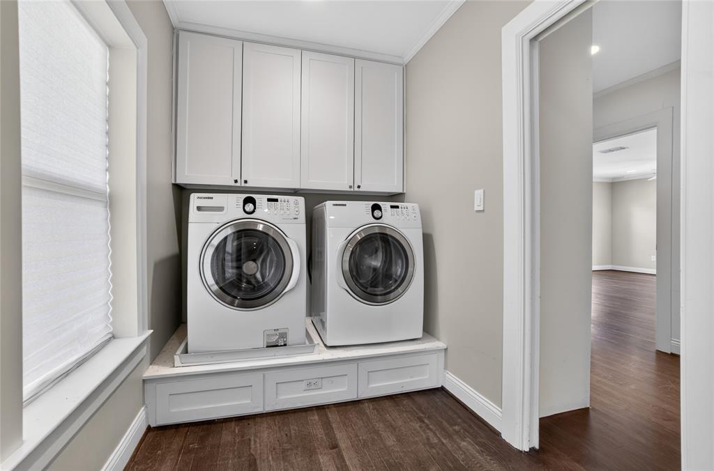 4009 Prescott Avenue Dallas, TX 75219 - Photo 29 of 39 located on the second floor
