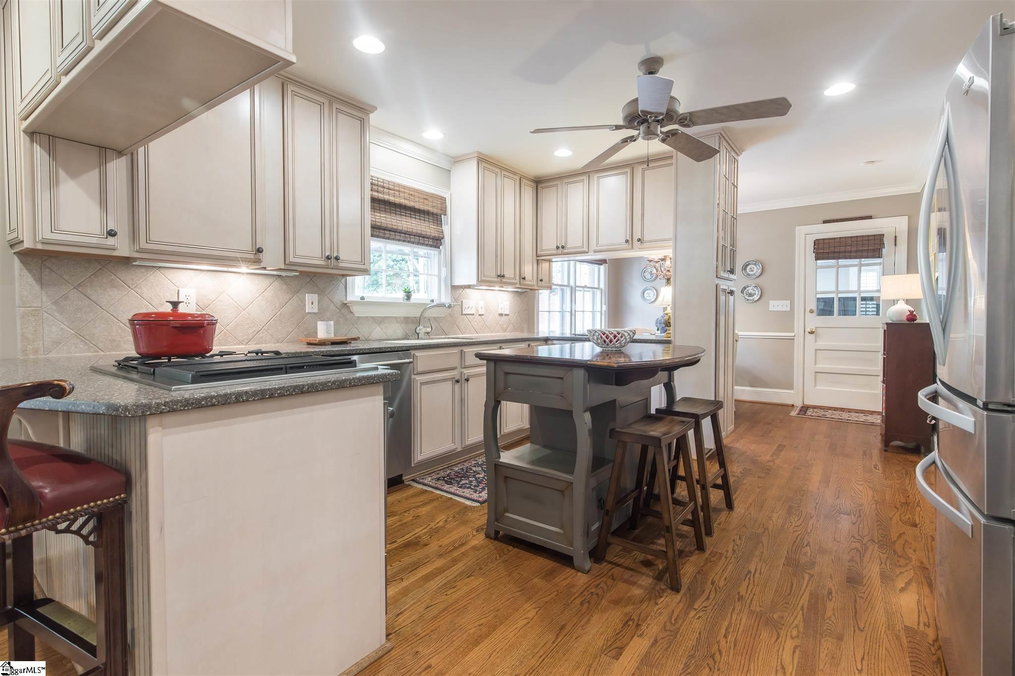 216 Botany Road Greenville, SC 29615 - Photo 6 of 30 Gallery Image 6