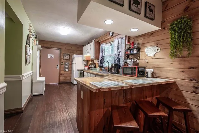 $430,000 | 530 Alleghany Spur Road, Traphill, NC 28685