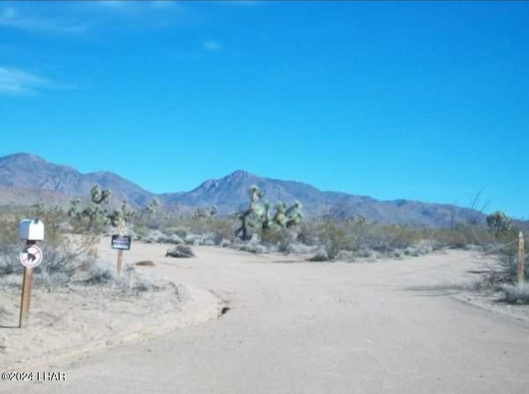 578-b South Wyatt Earp Road Yucca, AZ 86438 - Photo 3 of 18 1000002916