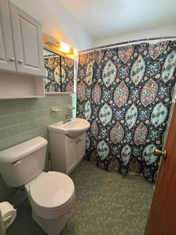 $169,900 | 400 Colfax Street, Jackson, MI 49203