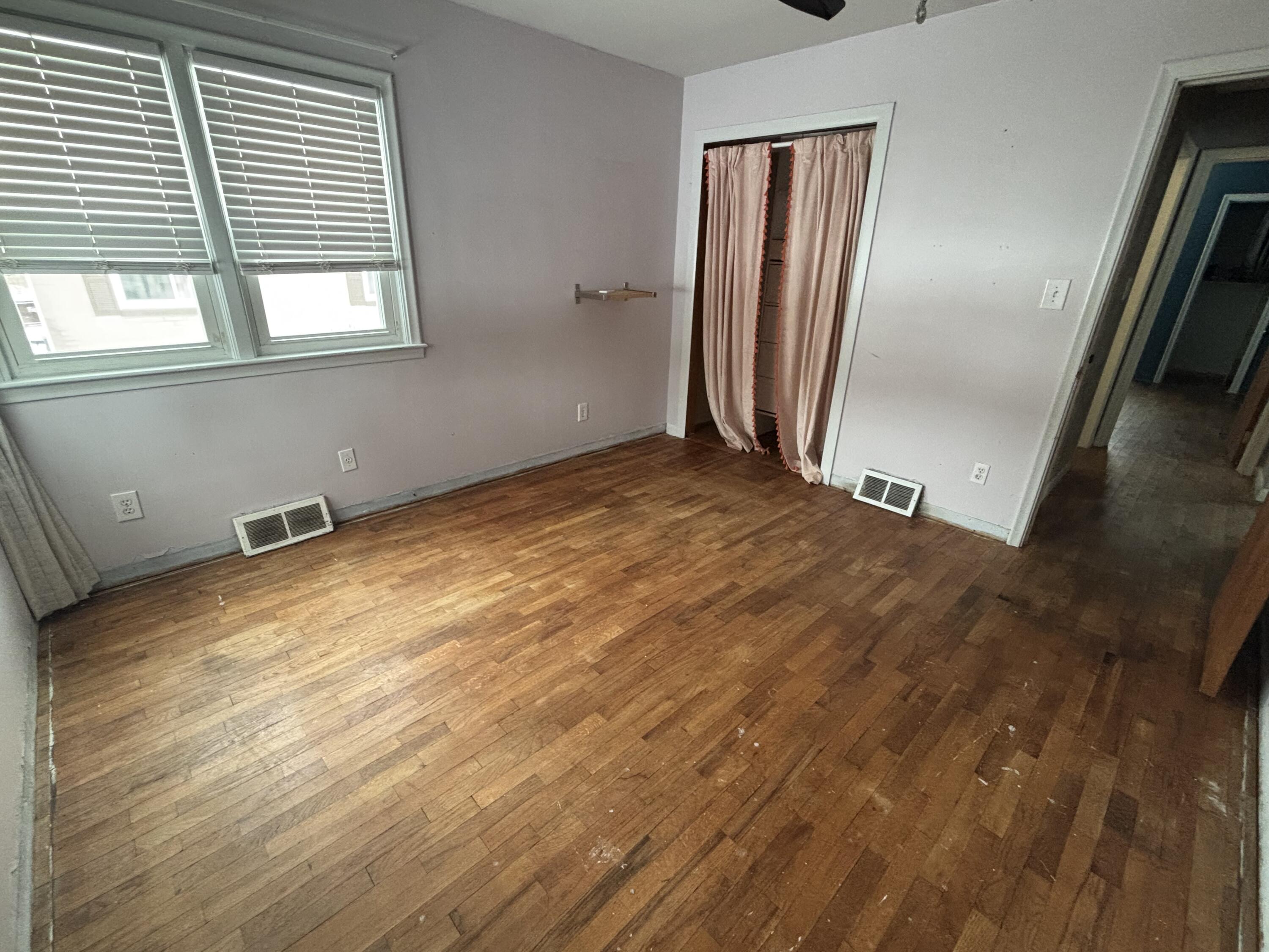 400 Colfax Street Jackson, MI 49203 - Photo 12 of 16 IMG_7405