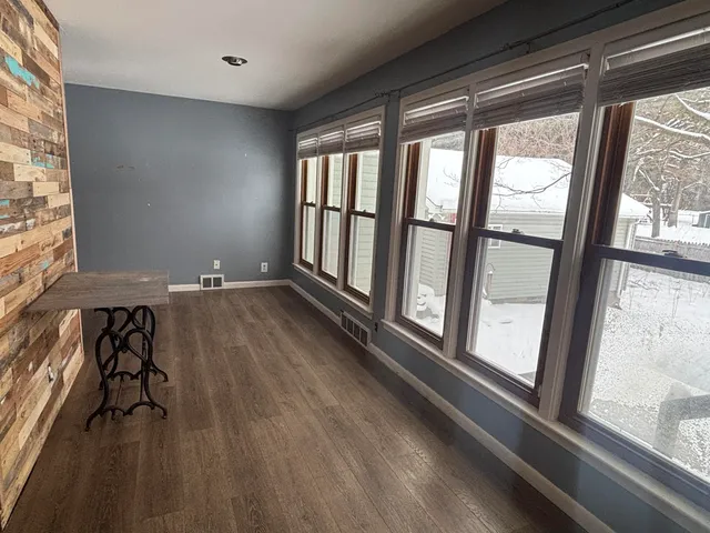 $169,900 | 400 Colfax Street, Jackson, MI 49203