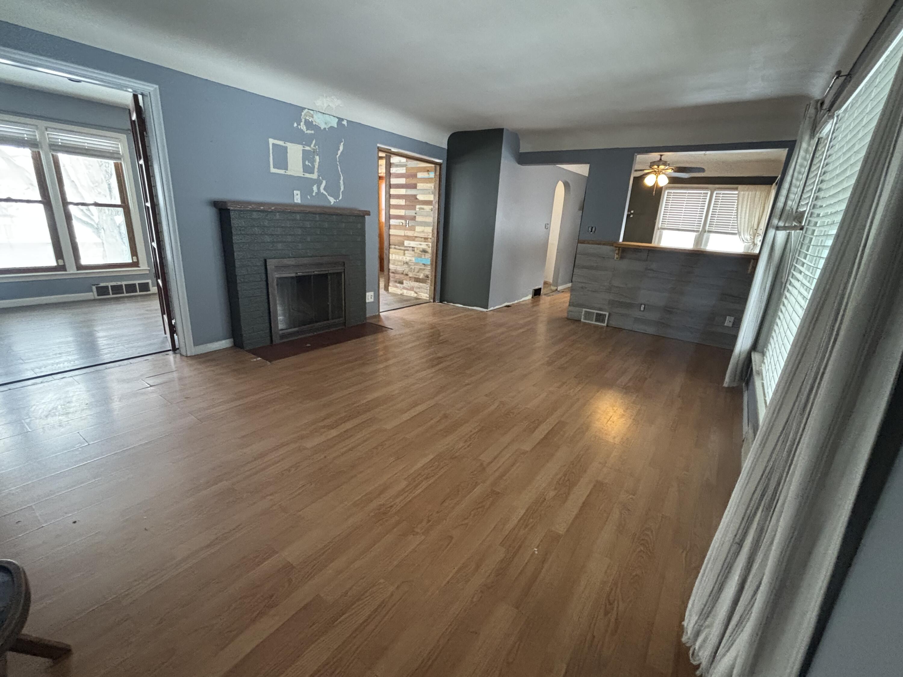 400 Colfax Street Jackson, MI 49203 - Photo 9 of 16 IMG_7402