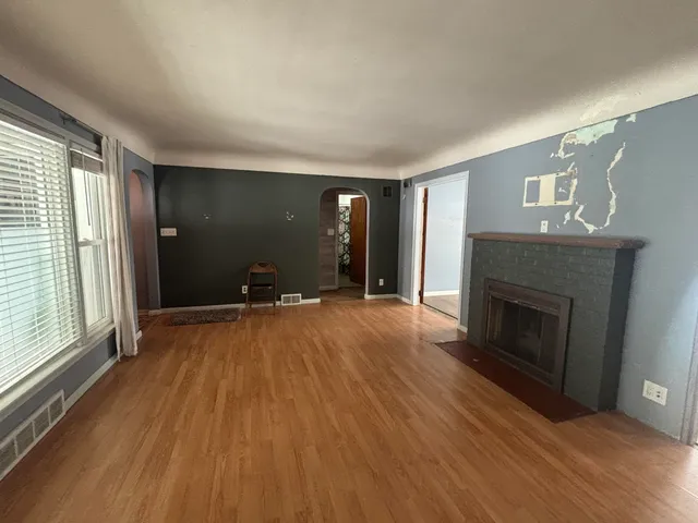 $169,900 | 400 Colfax Street, Jackson, MI 49203