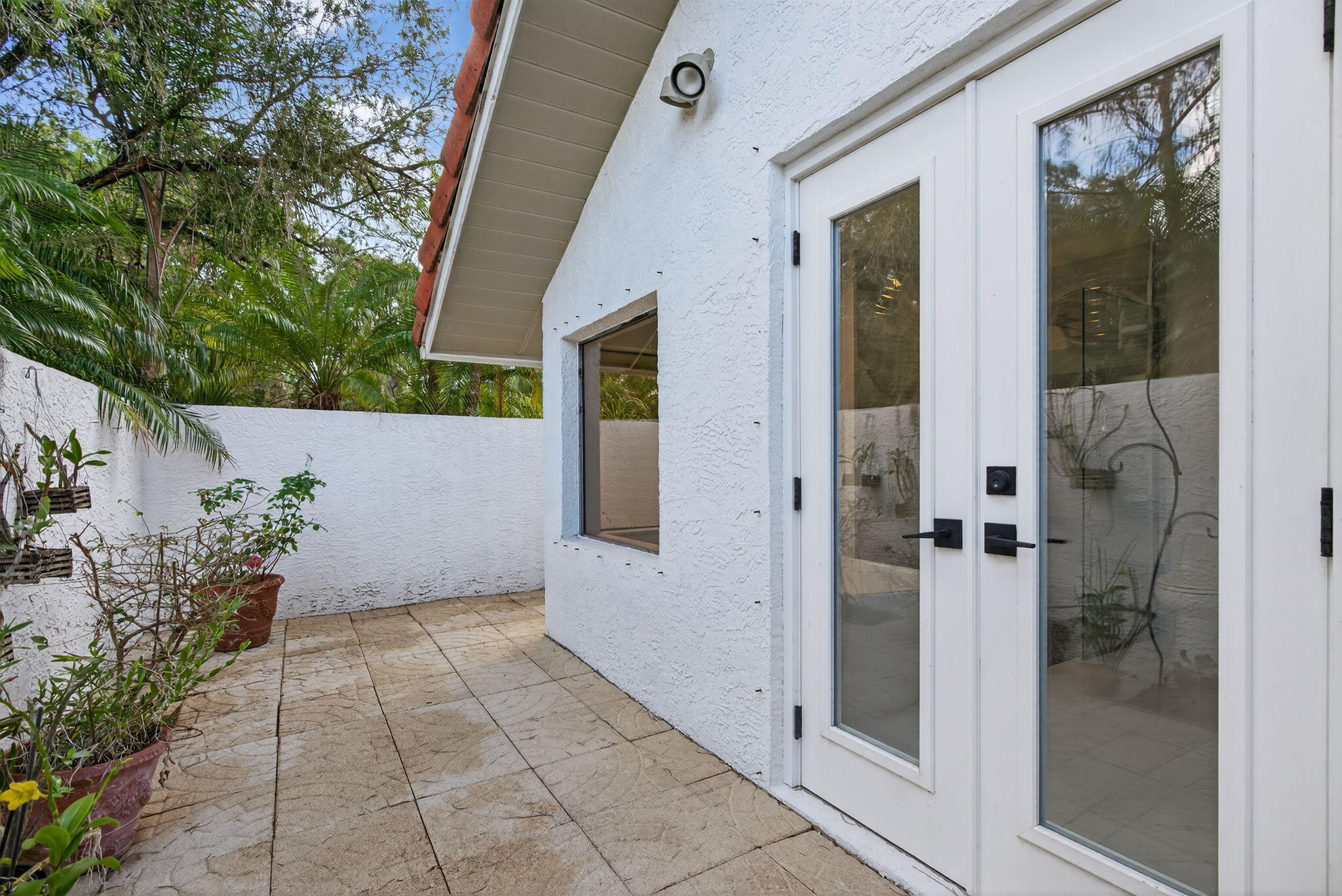 1488 Southeast Colony Way Jupiter, FL 33478 - Photo 25 of 51 a view of a entryway