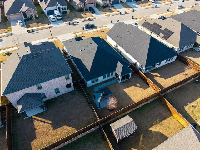 $2,550 | 640 Southern HIlls Drive, Red Oak, TX 75154