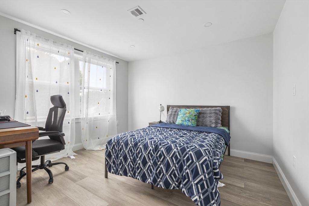 161 Sumner Street, Unit U2 Quincy, MA 02169 - Photo 12 of 19