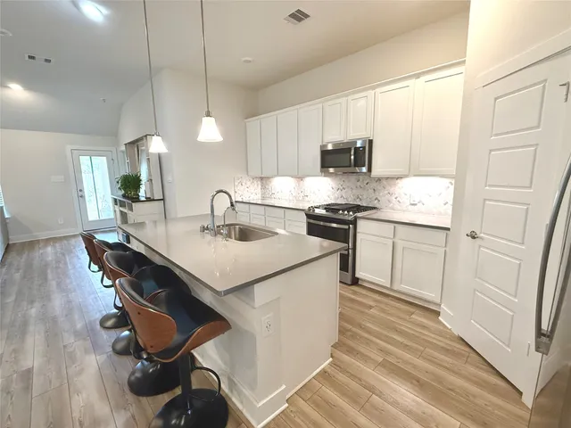 $345,000 | 10325 South Goshawk Trail, Conroe, TX 77385