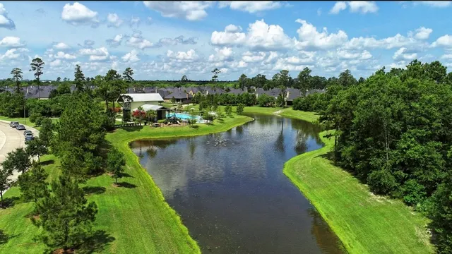 $345,000 | 10325 South Goshawk Trail, Conroe, TX 77385