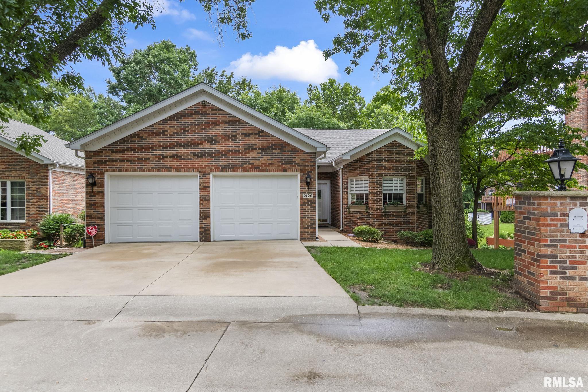 2120 Timbercrest Court Springfield, IL 62702 - Photo 2 of 65