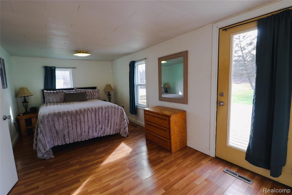 2472 South Dye Road Flint, MI 48532 - Photo 8 of 30 Gallery Image 8