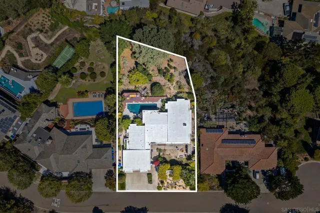 $3,950,000 | 1640 El Paso Real, La Jolla, CA 92037