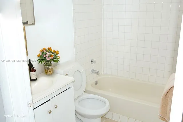 $1,950 | 1100 Southwest 4th Avenue, Unit 13B, Delray Beach, FL 33444