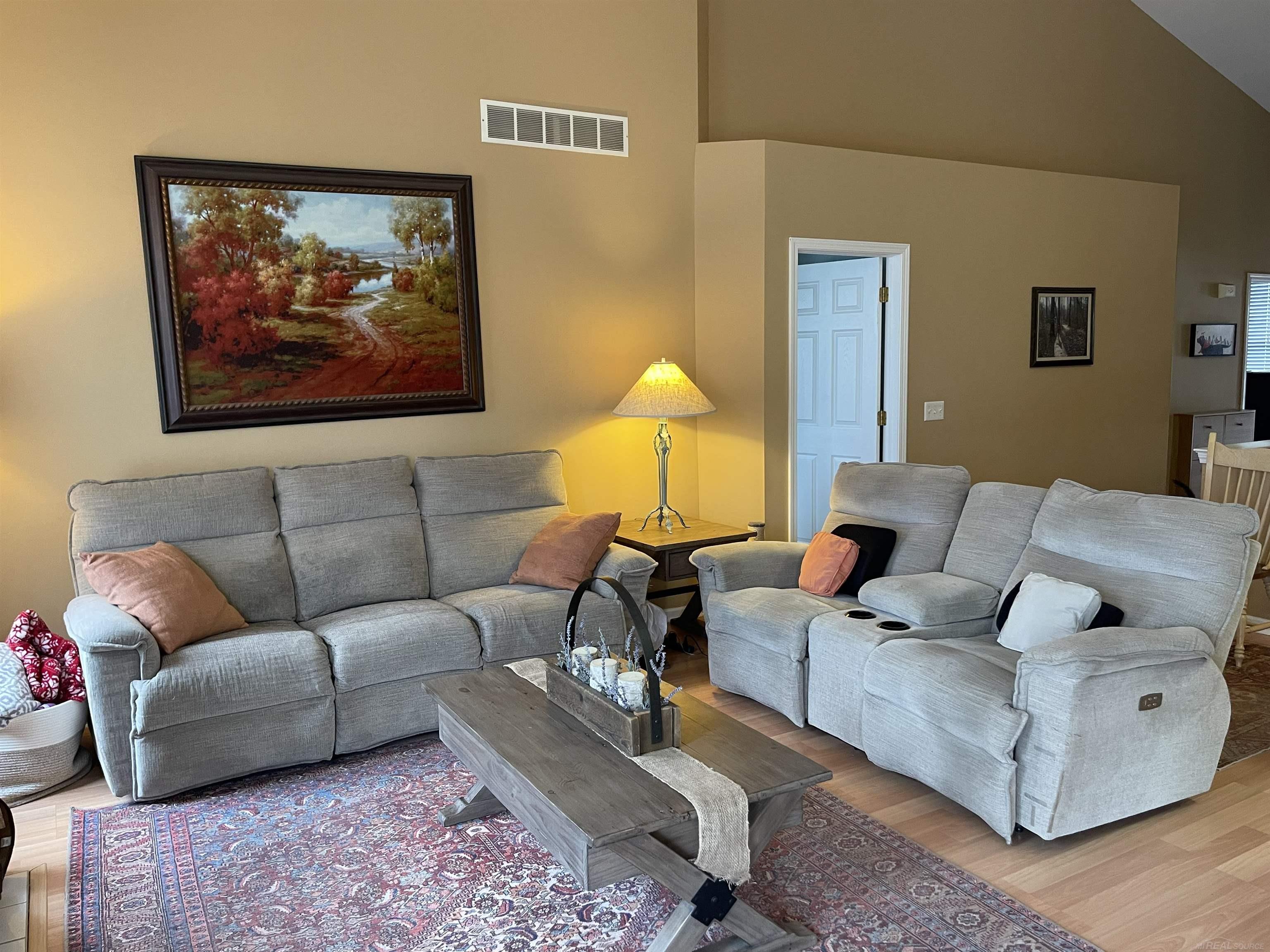 107 Eagle Ridge Road Lake Orion, MI 48360 - Photo 15 of 32 Great Room View 1