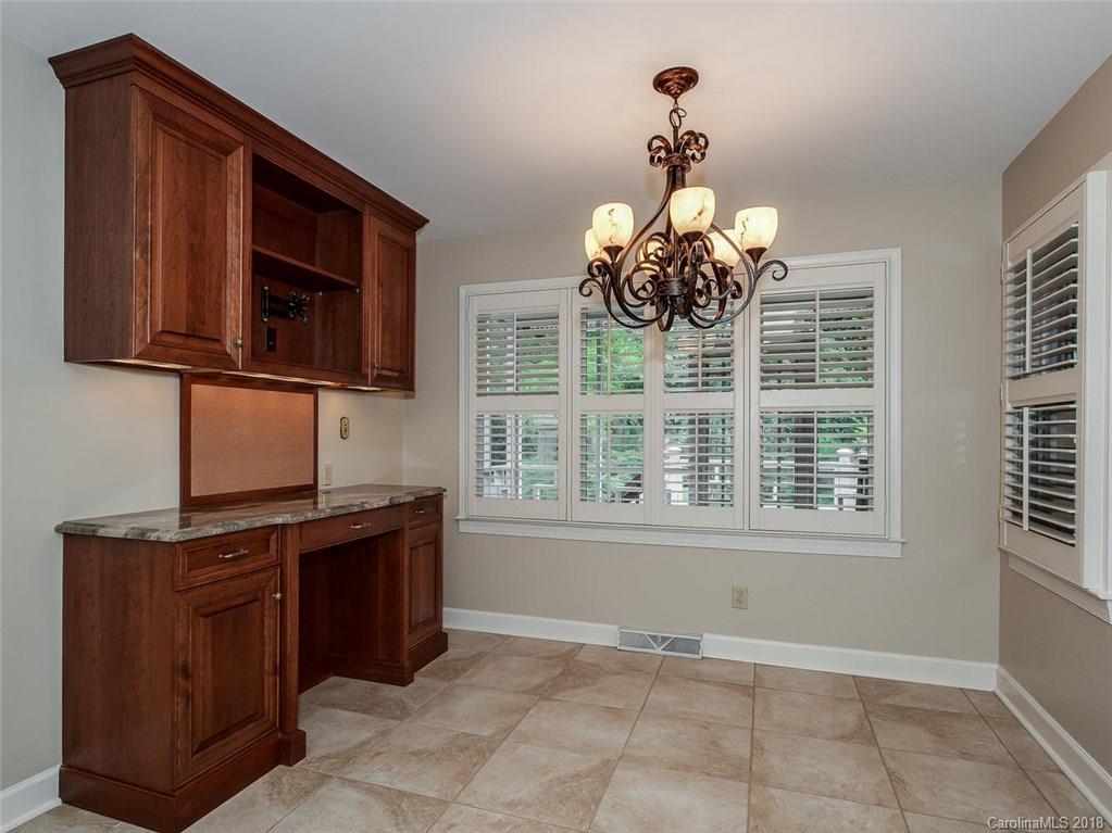 4123 Quail View Road Charlotte, NC 28226 - Photo 5 of 24 Gallery Image 5