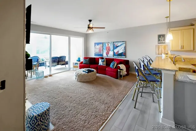 $425,000 | 186 Sunset Palms Drive, Unit 4K, Camdenton, MO 65020