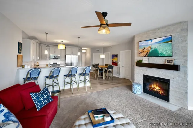 $405,000 | 186 Sunset Palms Drive, Unit 4K, Camdenton, MO 65020